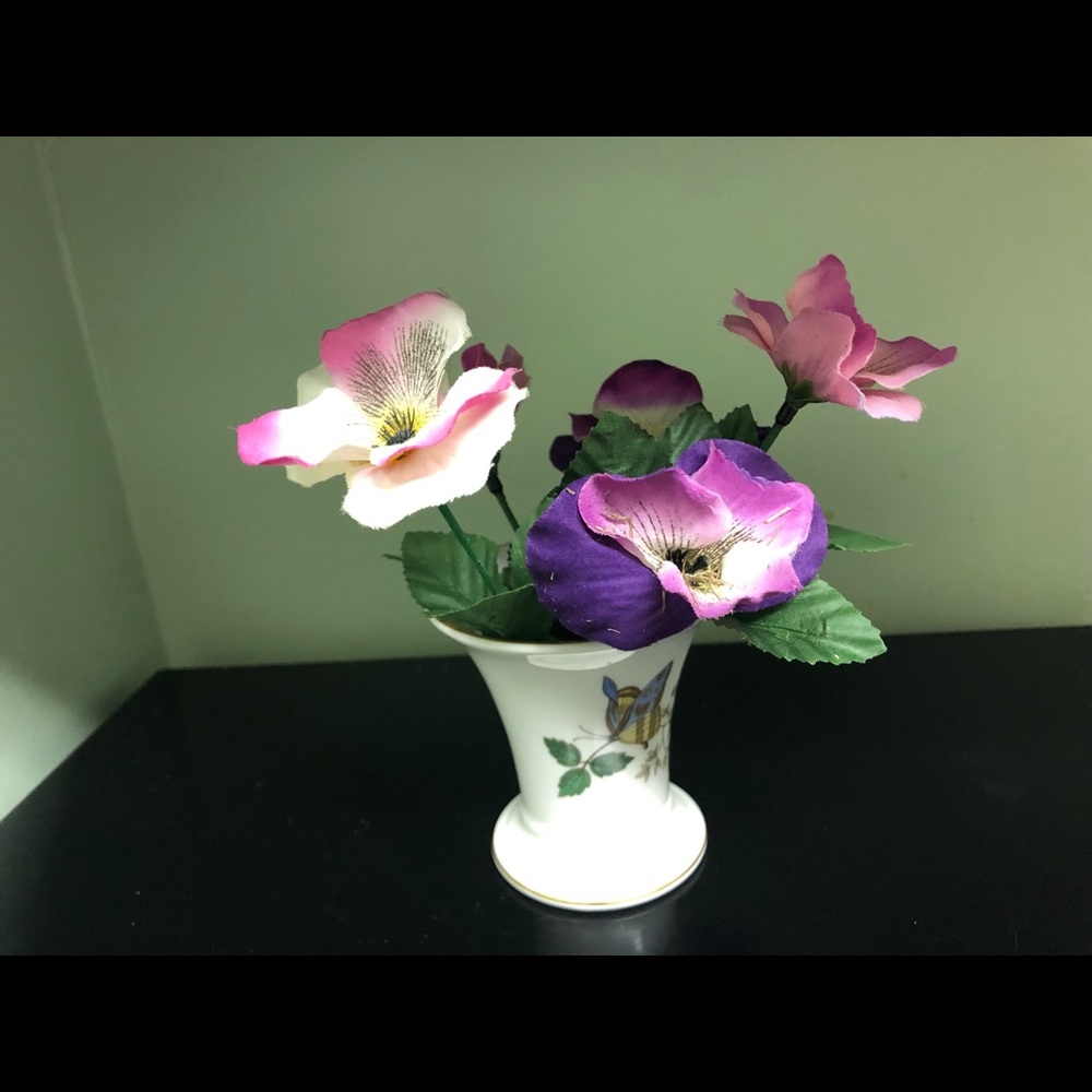 Wedgwood Bone China “Charnwood” Posey Pot